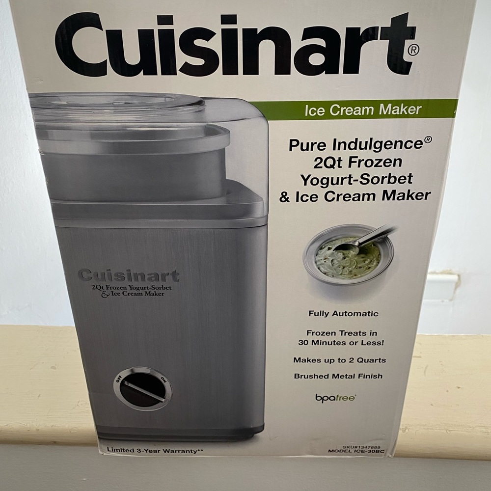 Cuisinart Ice Cream Maker - Brushed Metal